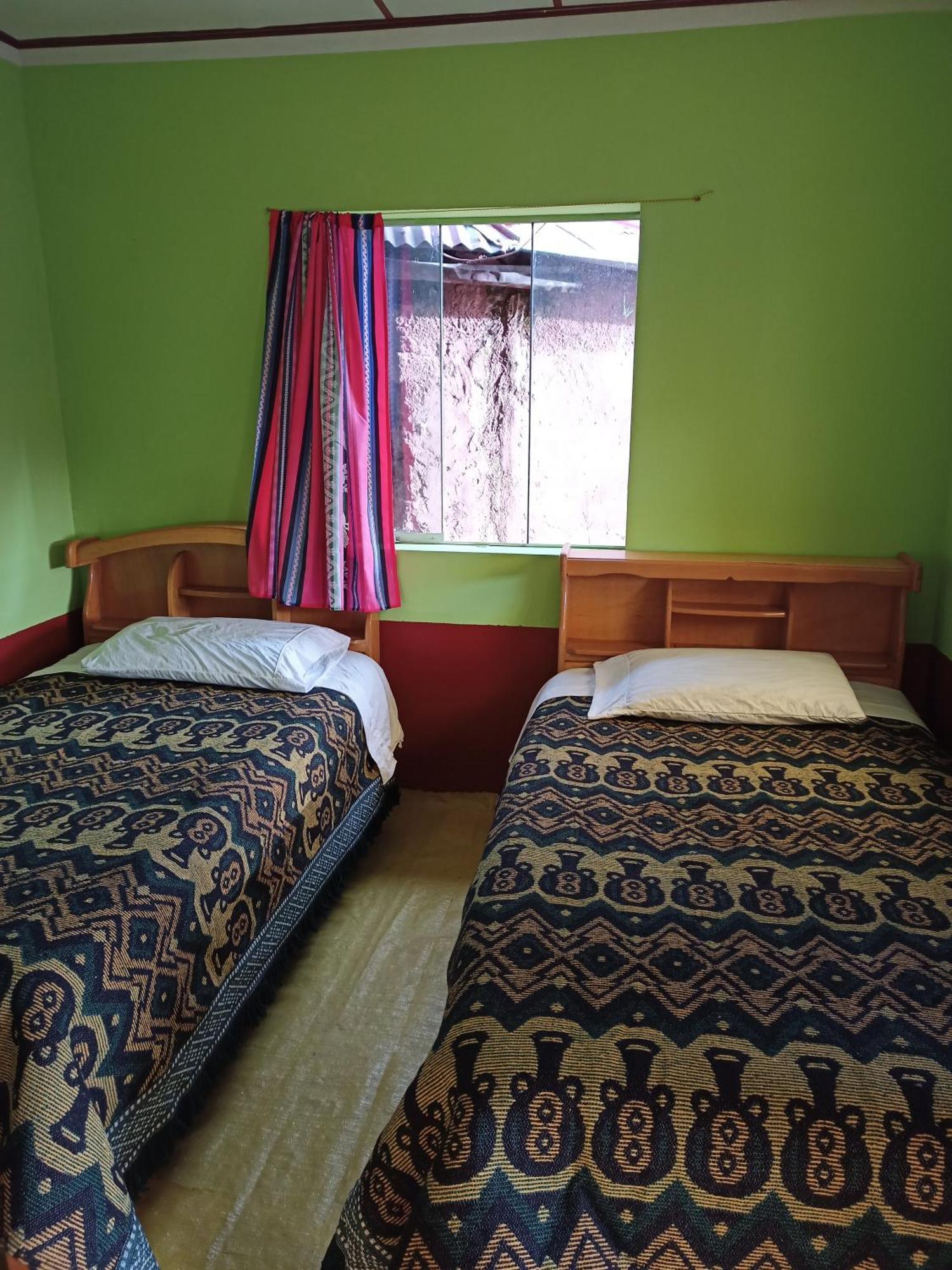 Taquile Familia Celso Hotel Huillanopampa Cameră foto